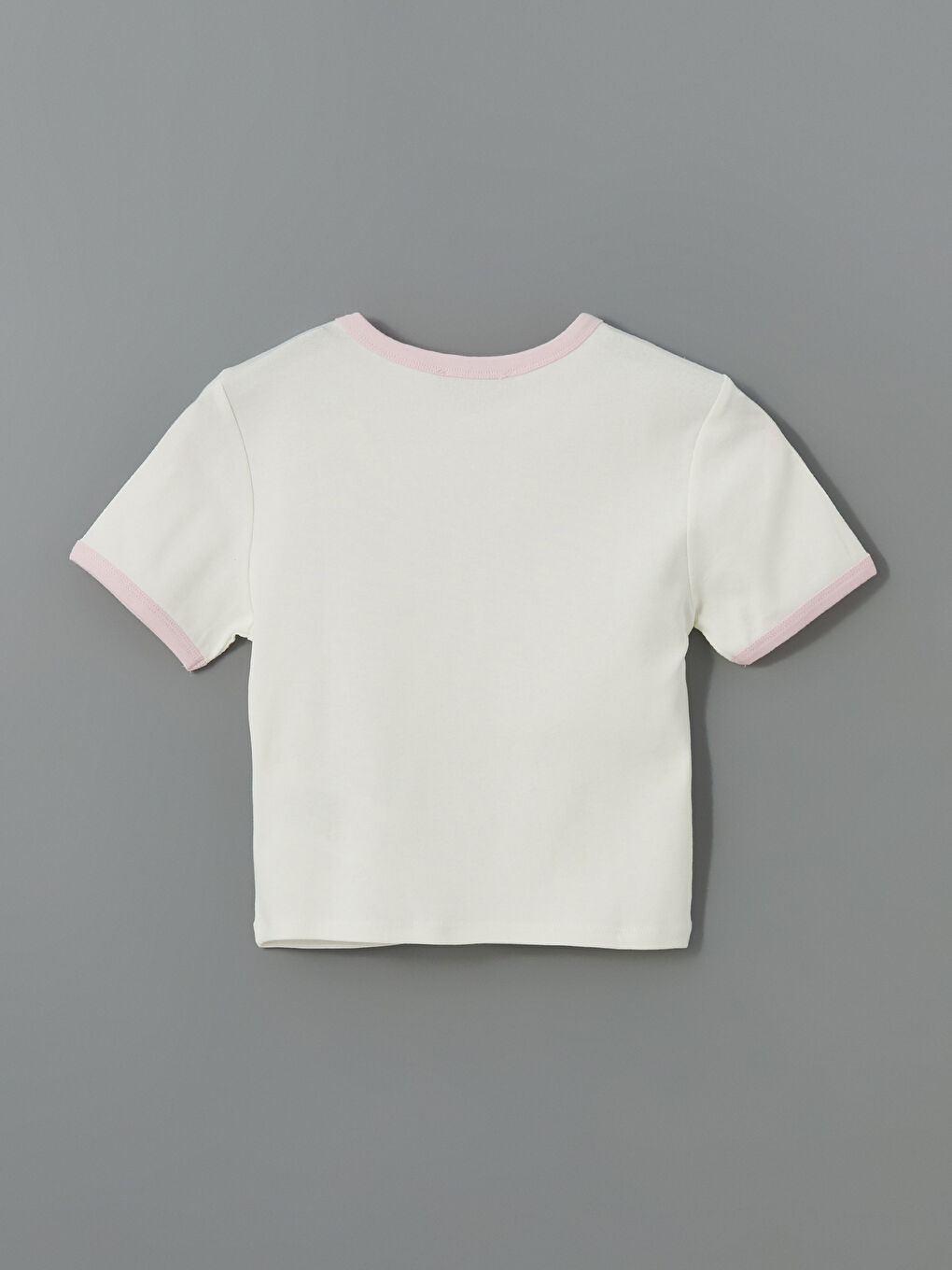 Ekru Bisiklet Yaka Baskılı Kadın Crop-5