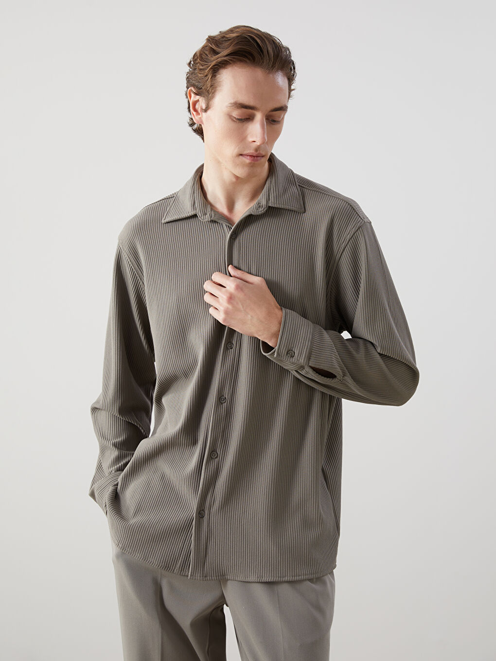 Yeşil Rahat Kalıp Uzun Kollu Erkek Gömlek