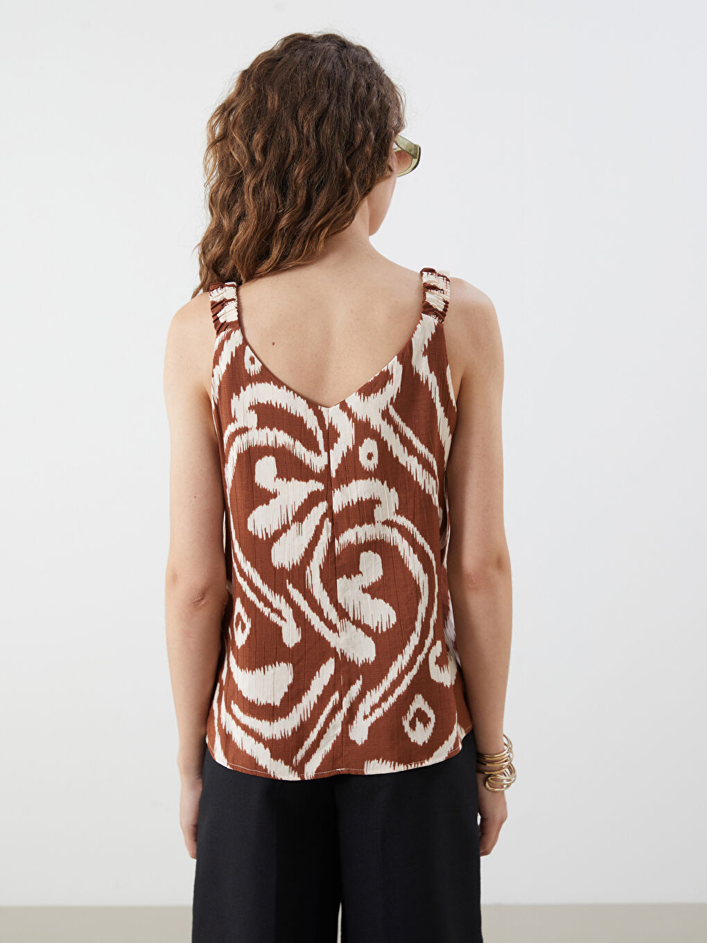 Turuncu V Yaka Desenli Askılı Bluz-7