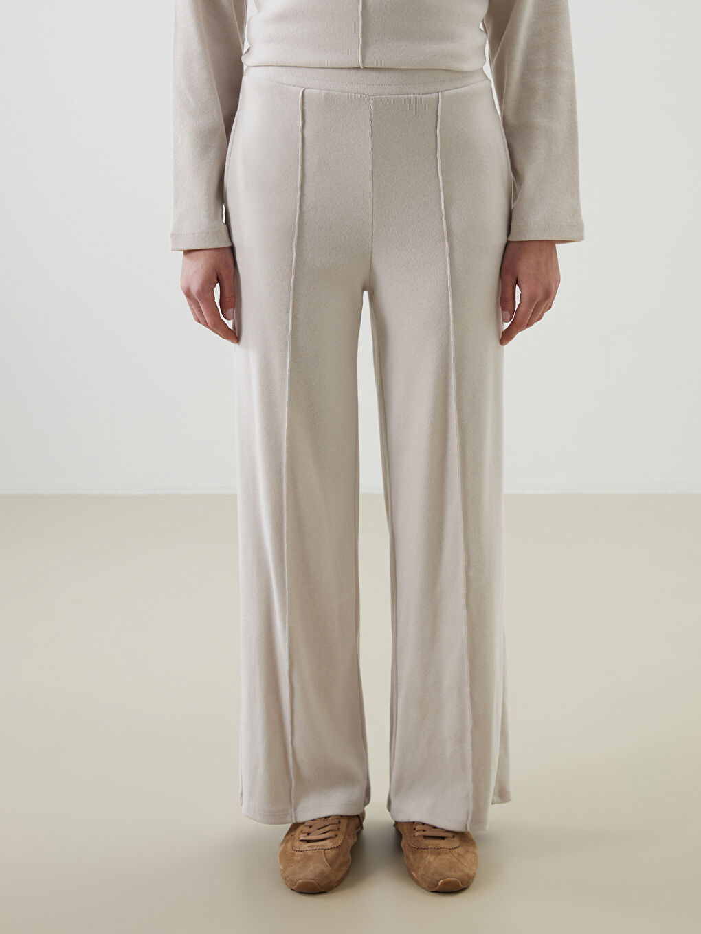 Women's Wide Leg Elastic Waist Tracksuit Bottom -S5LU56Z8-DDA