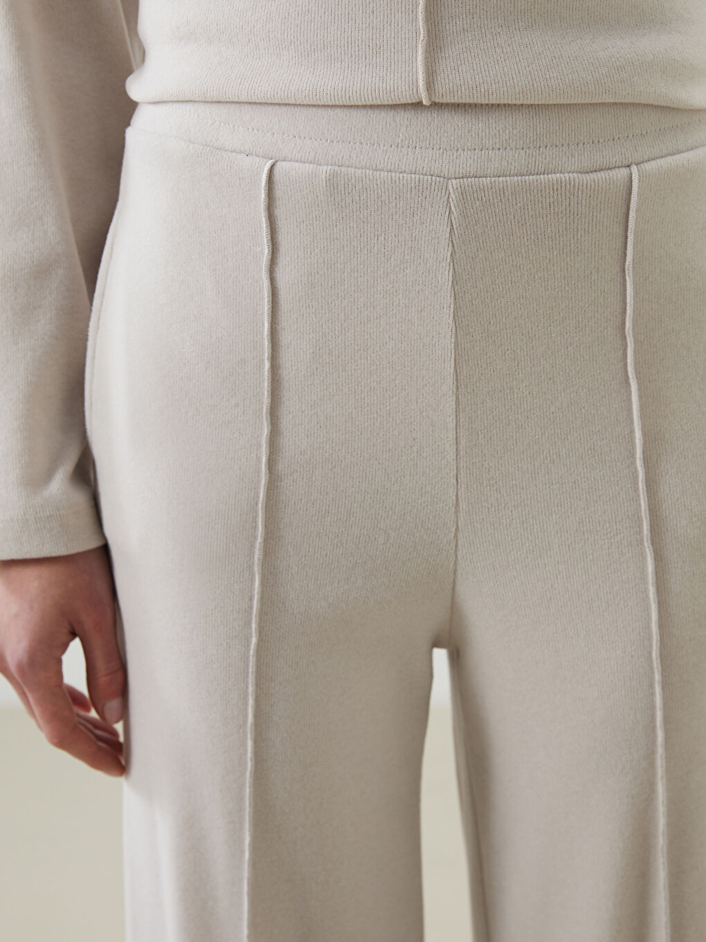 Women's Wide Leg Elastic Waist Tracksuit Bottom -S5LU56Z8-DDA