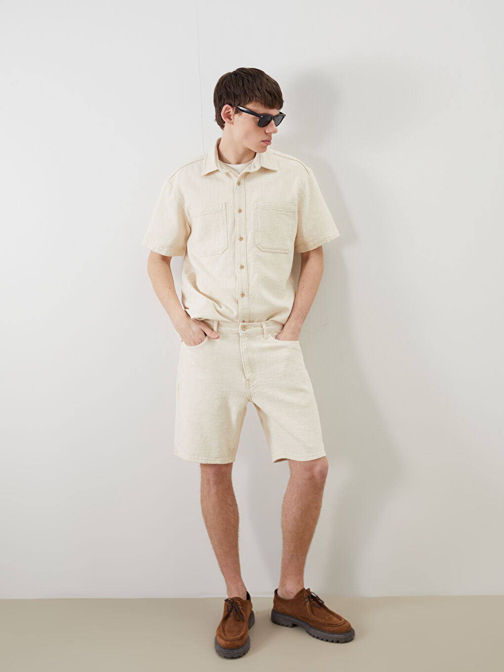 Bej Rahat Kalıp Kısa Kollu Erkek Jean Gömlek-1