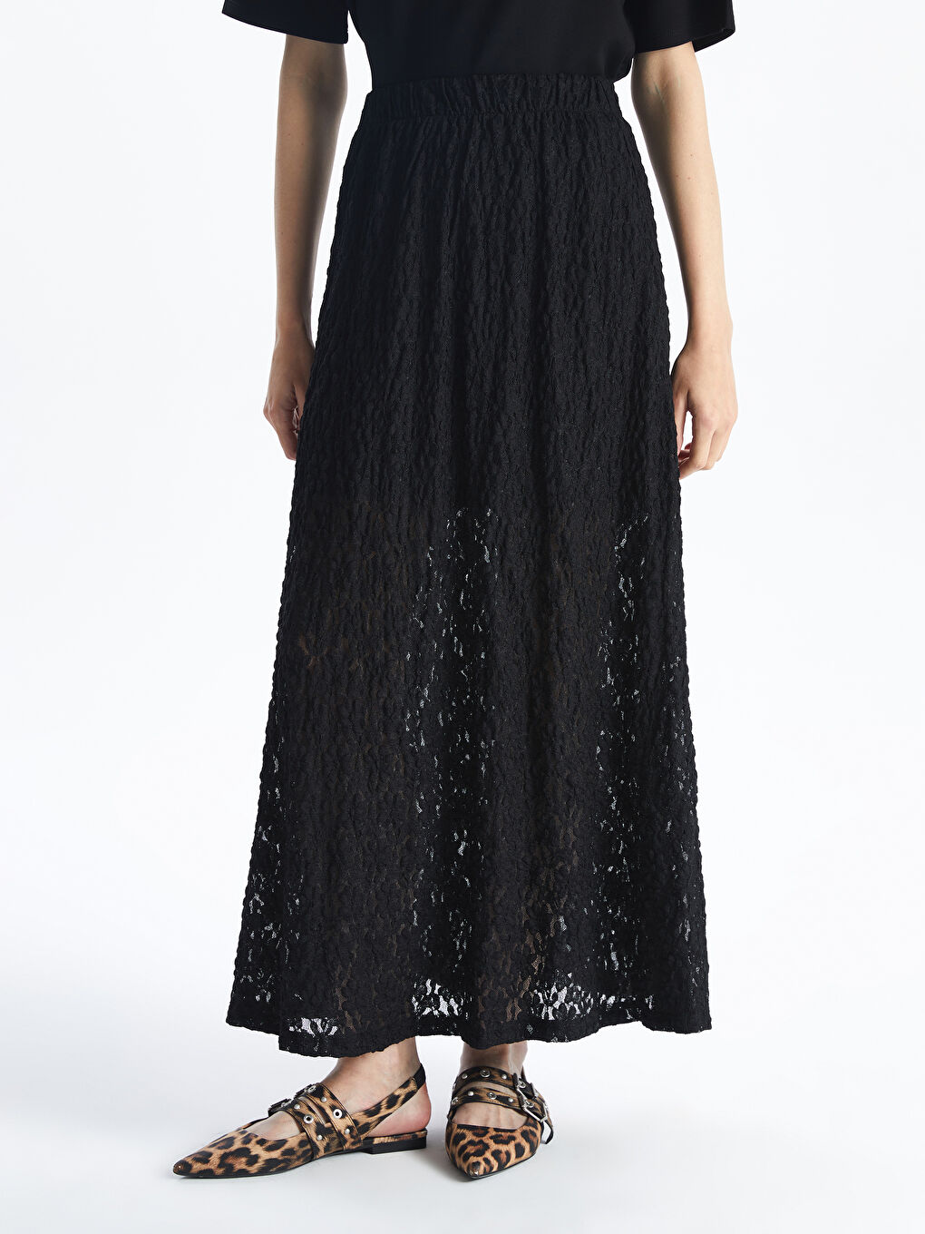 Siyah Beli Lastikli Dantelli Etek-1