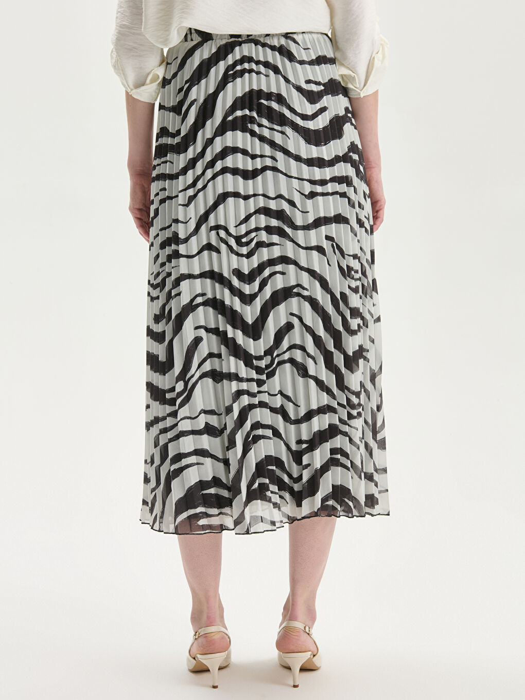 LCWAIKIKI Classic Elasticated Waist Patterned Chiffon Pleated Skirt -S5LY13Z8-LQJ
