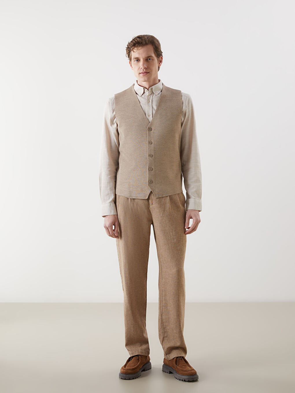 Kahverengi Standart Kalıp V Yaka Erkek Triko Yelek-1