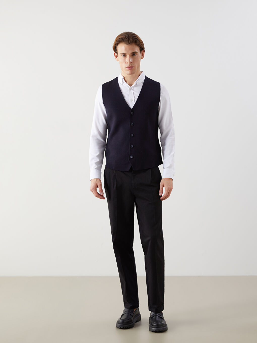 Regular Fit V Neck Men's Knitwear Waistcoat-1