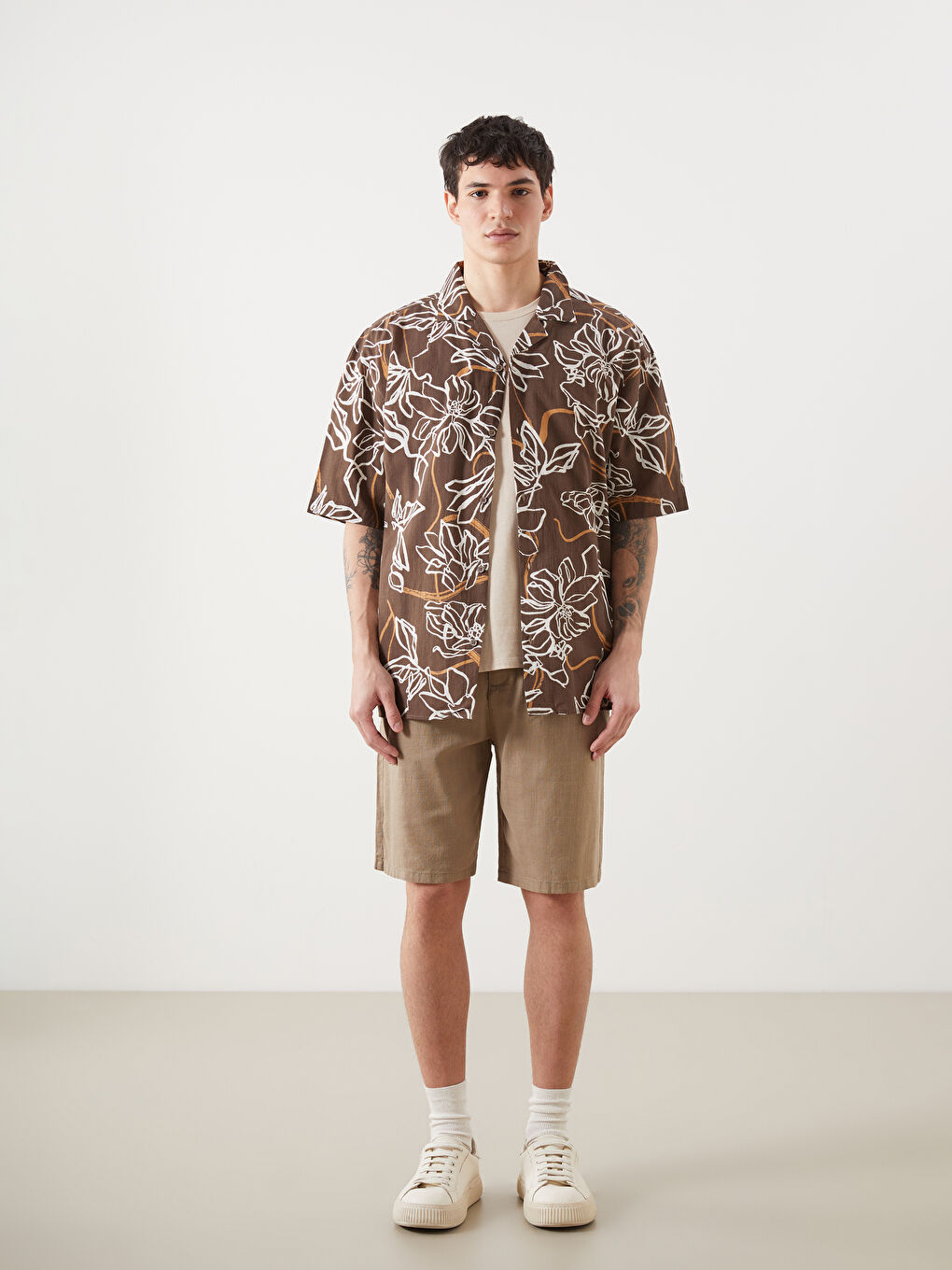 Karışık Rahat Kalıp Kısa Kollu Desenli Erkek Gömlek-1