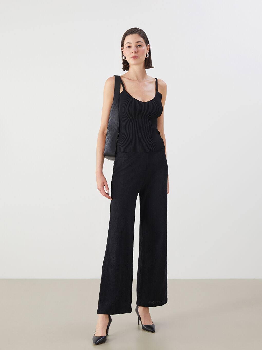 LCWAIKIKI Classic Elasticated Waist Textured Women's Trousers -S5M089Z8-CVL