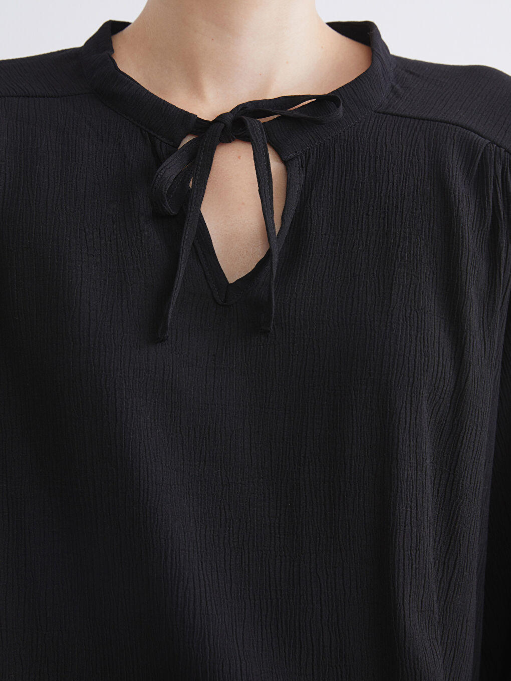 Karışık Bağlamalı Yaka Kadın Bluz-2