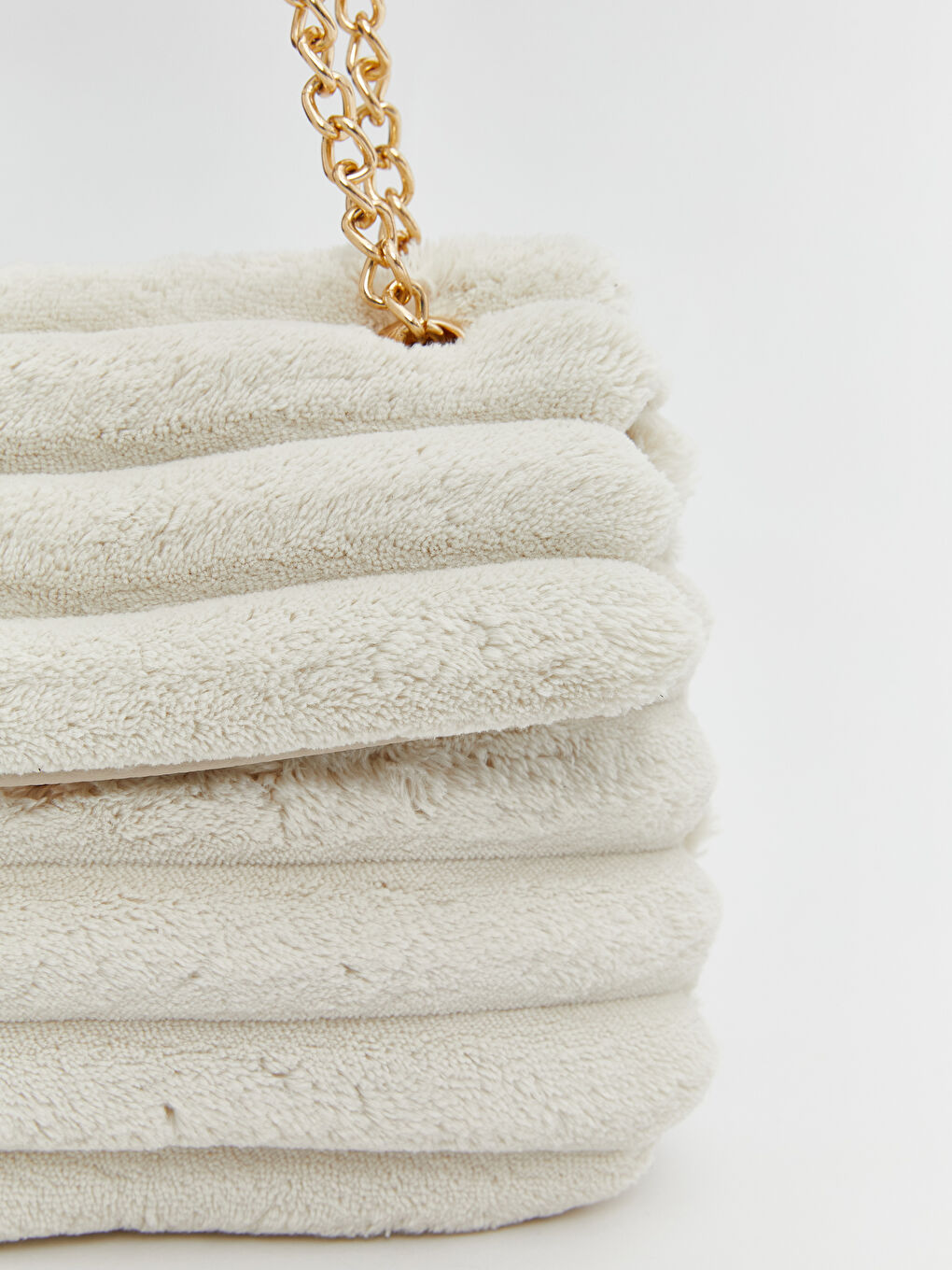 Bej Zincir Askılı Pelüş Kadın Omuz Çantası-1