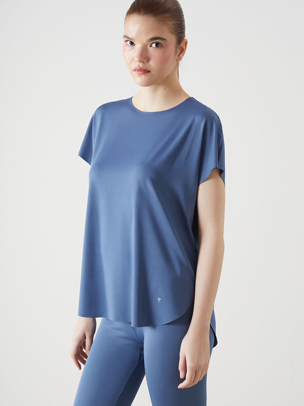 Mavi Bisiklet Yaka Oversize Kadın Spor Tişört