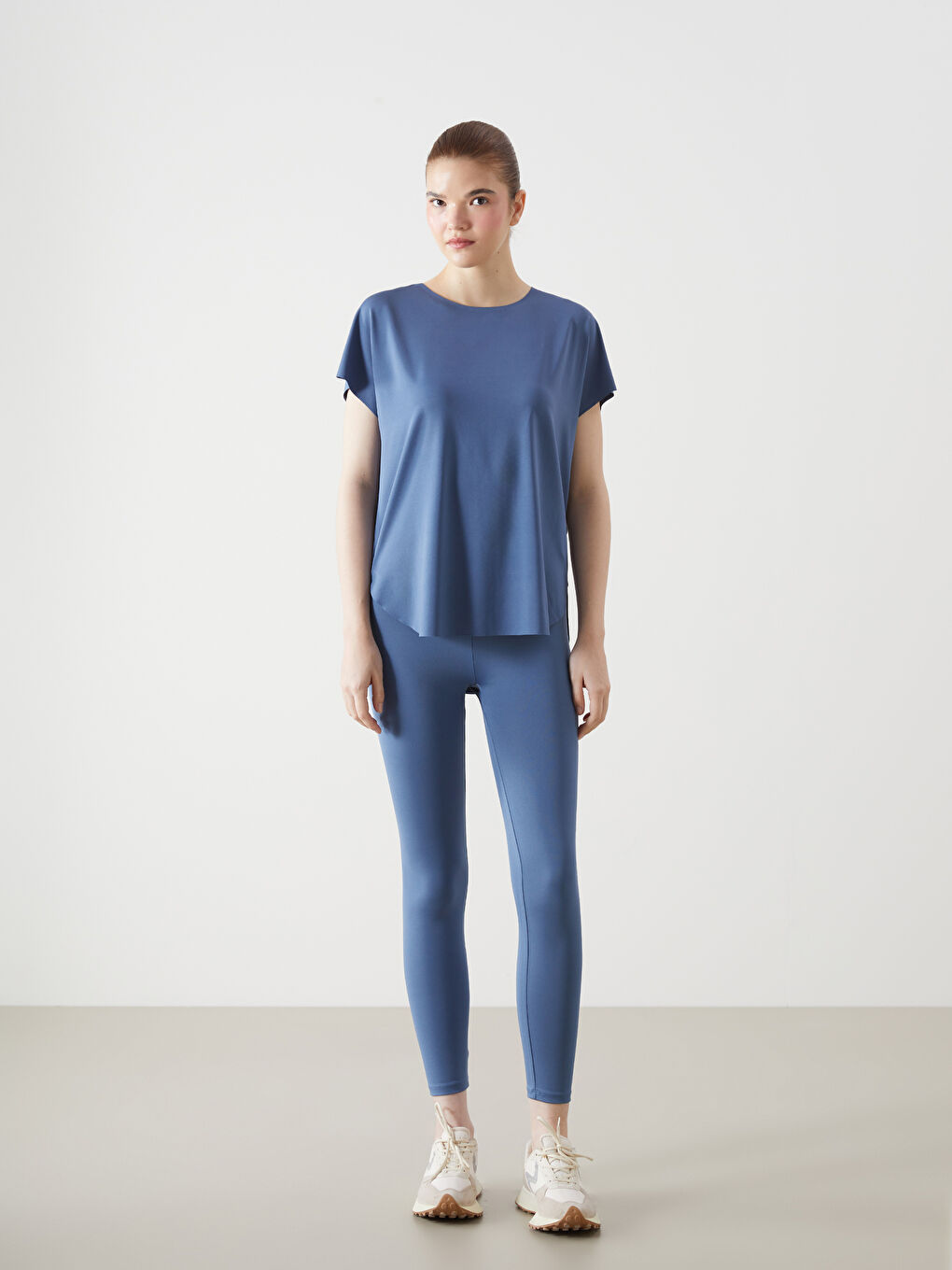 Mavi Bisiklet Yaka Oversize Kadın Spor Tişört-1