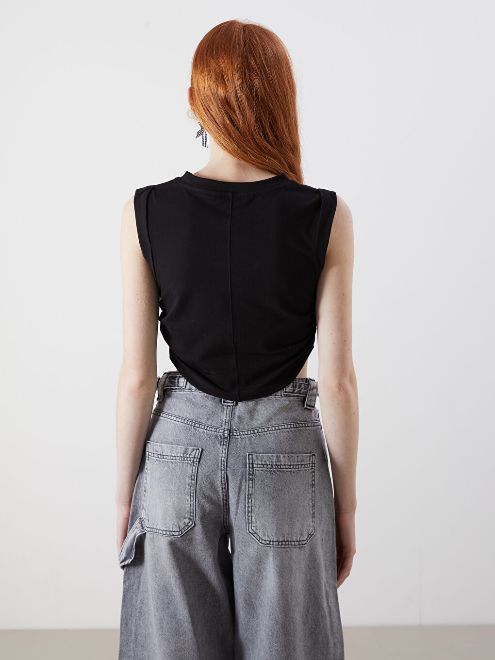 Crew Neck Ruched Crop-3