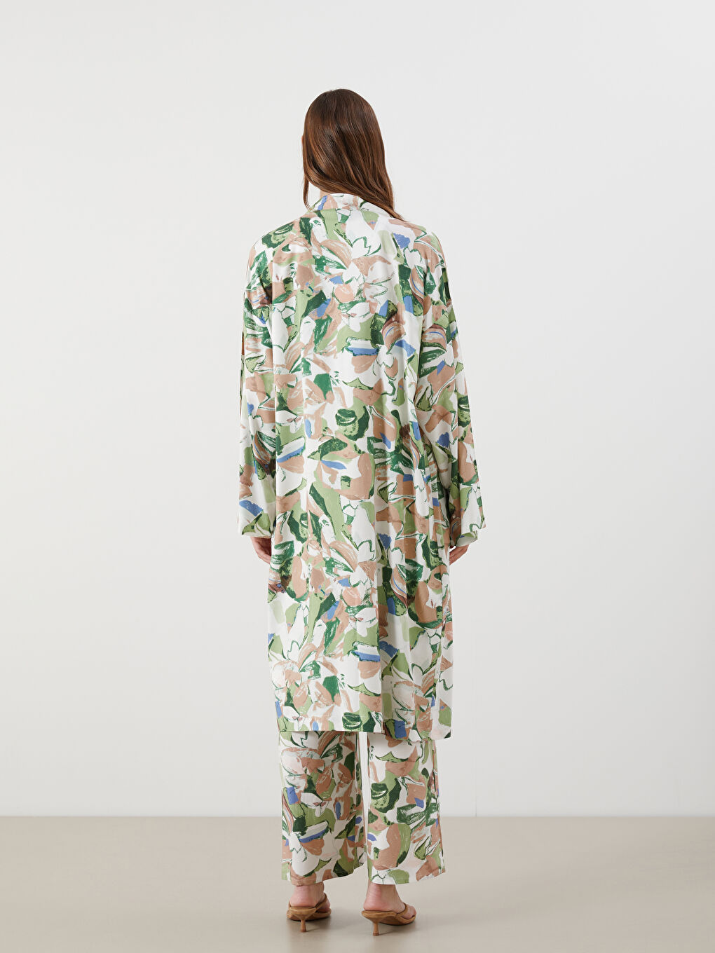 Kimono Oversize à Motifs Floraux avec Col Châle pour Femmes-3