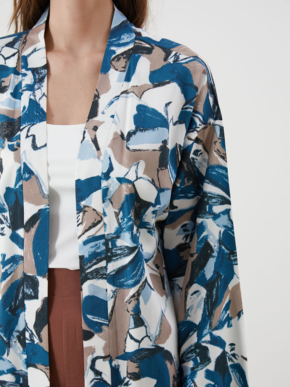 Shawl Collar Floral Oversize Women's Kimono-2