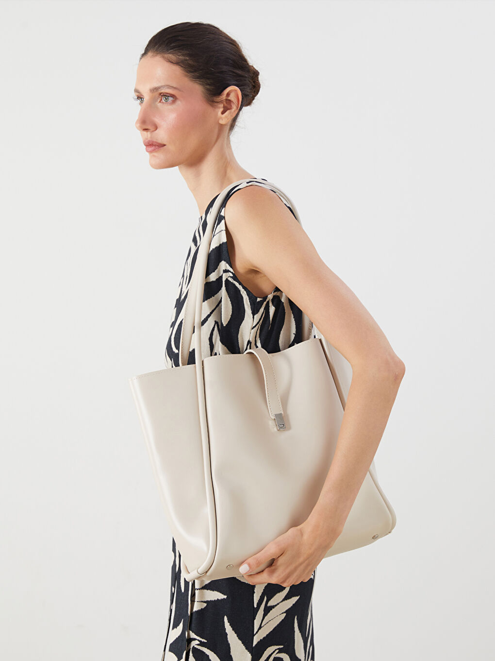 LCW ACCESSORIES جانتای شانى چەرمى دروستکراوی ئافرەتان -S5M234Z8-CR8