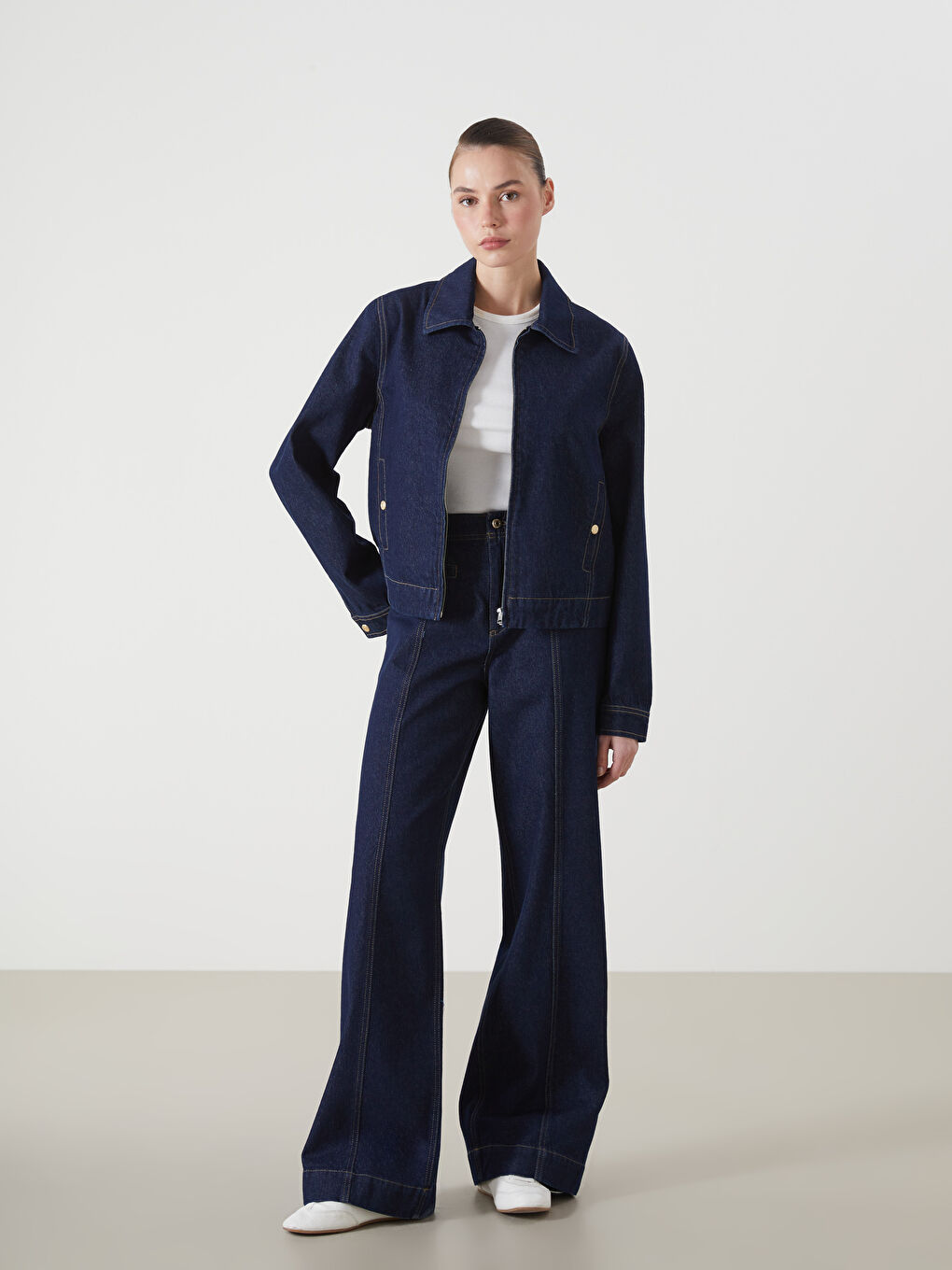 Collared Neck Women's Denim Jacket -S5M240Z8-309