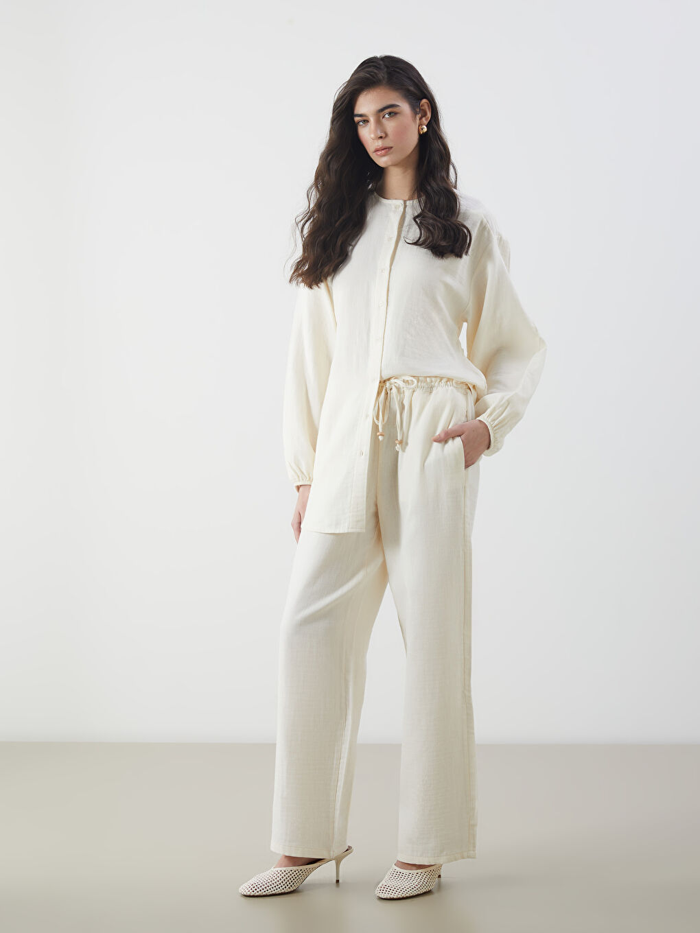 Ekru Beli Lastikli Geniş Paça Müslin Kadın Pantolon-1