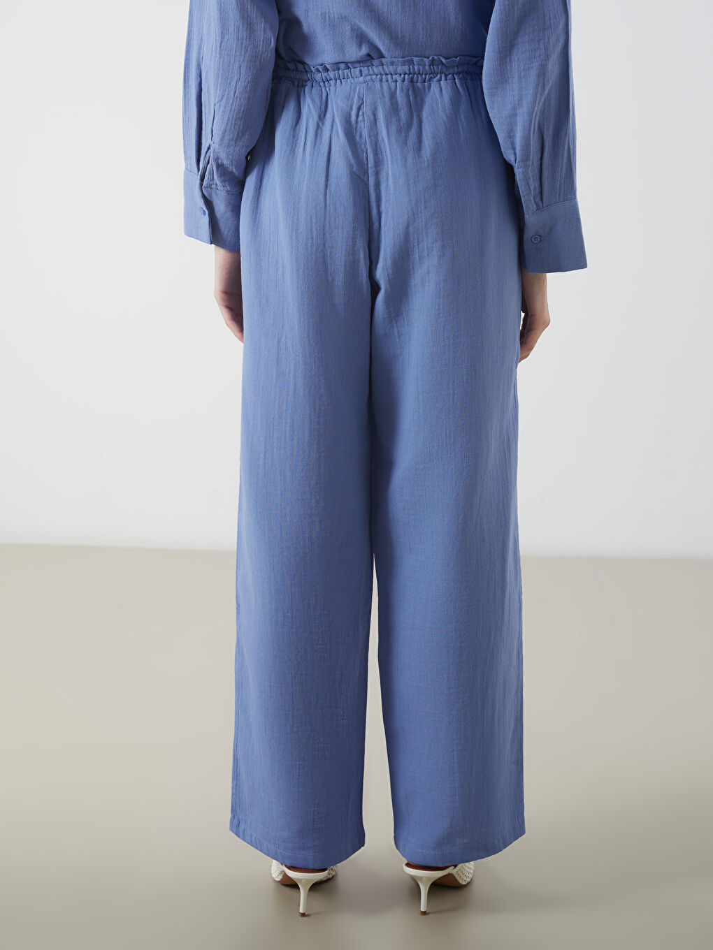 Mavi Beli Lastikli Geniş Paça Müslin Kadın Pantolon-3