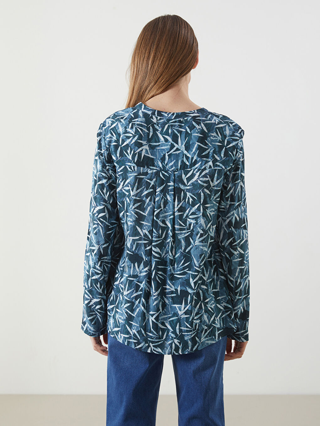 Yeşil Kaçık Yaka Çiçekli Kadın Bluz-2