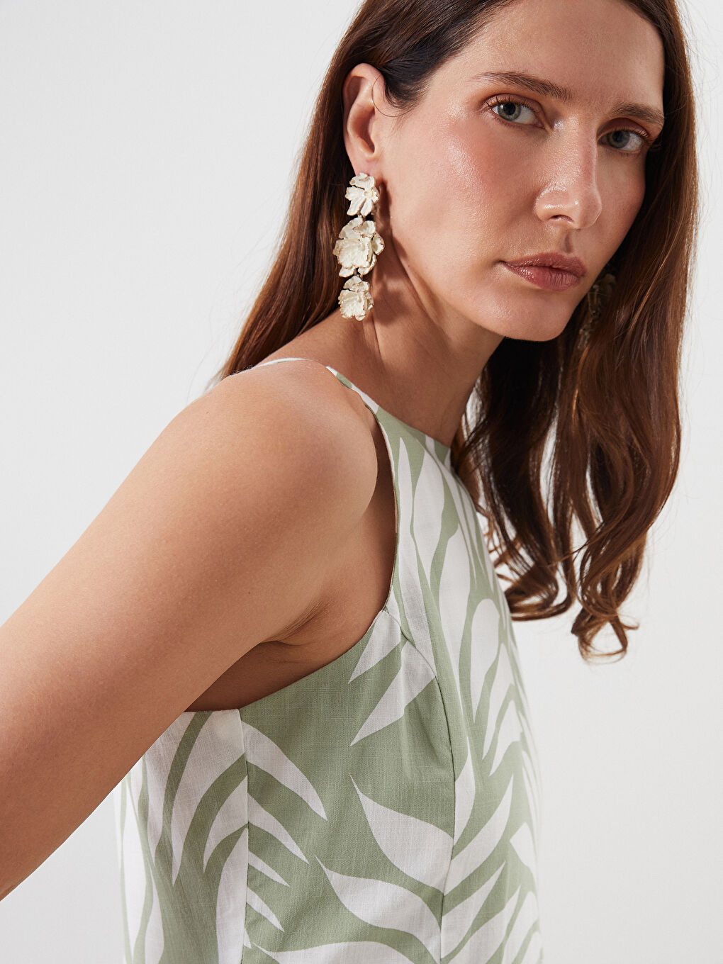 Yeşil Halter Yaka Desenli Katkat Elbise-2