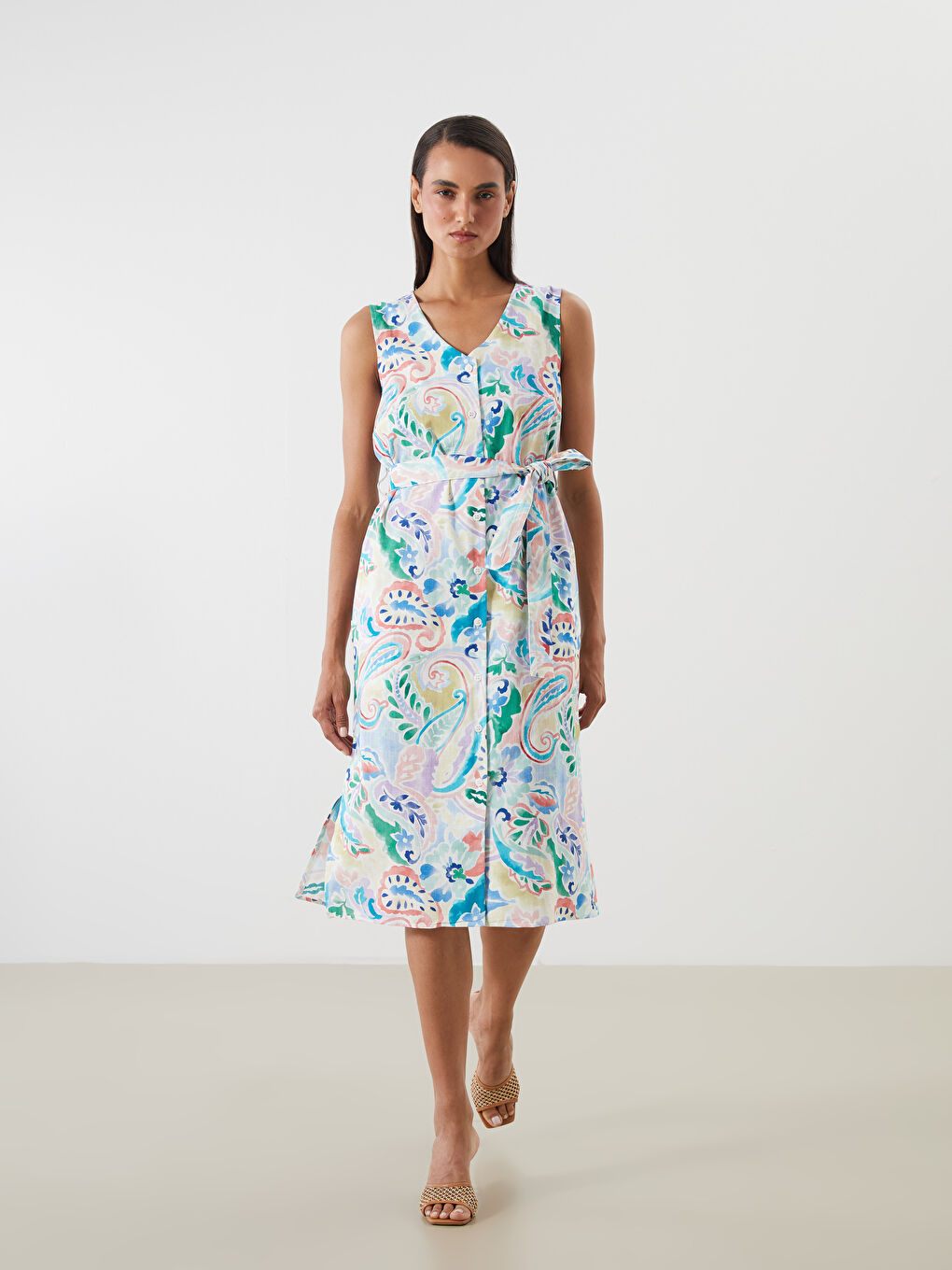 Karışık V Yaka Desenli Kuşaklı Elbise-1