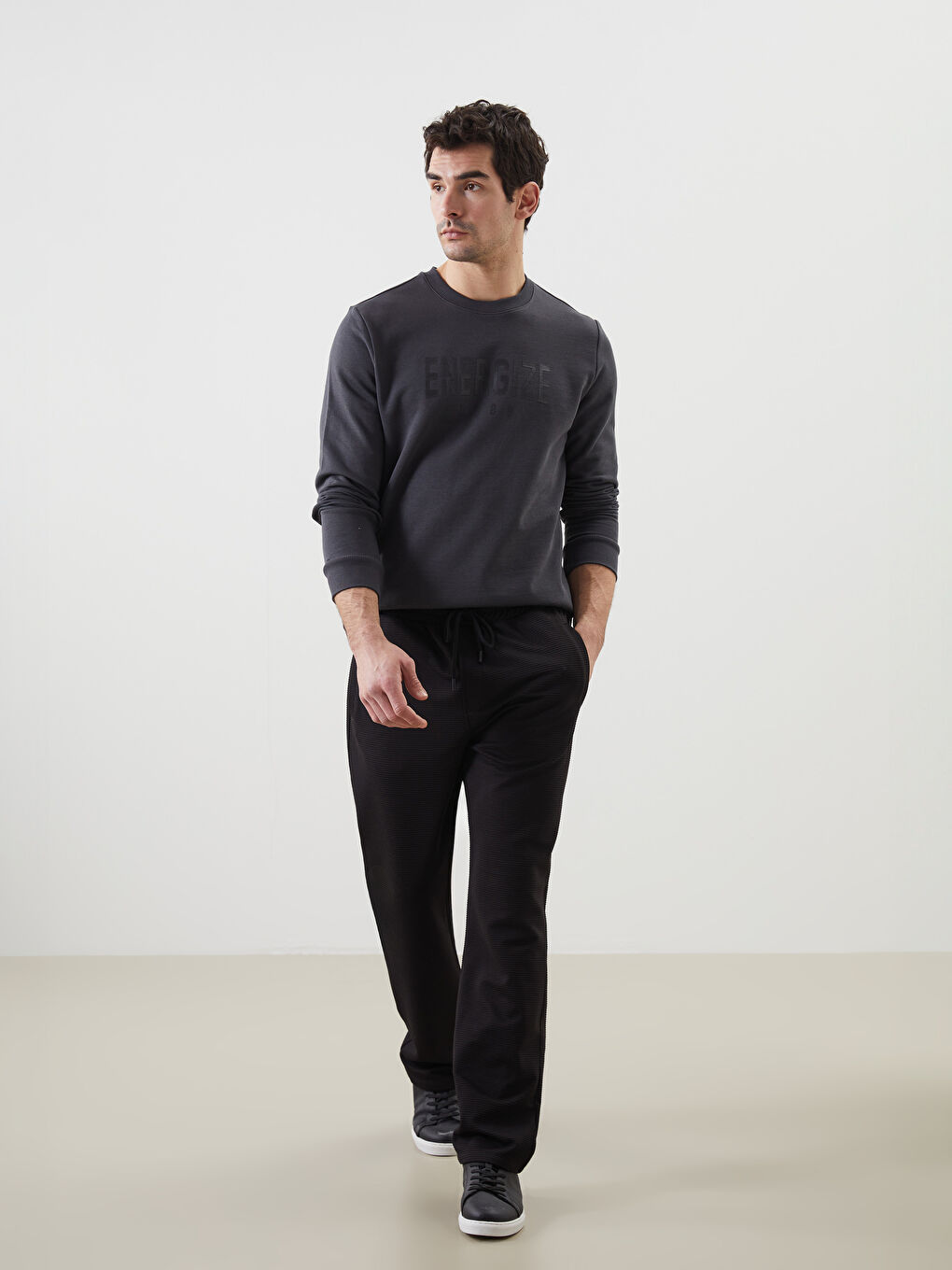 Siyah Standart Kalıp Erkek Eşofman Altı