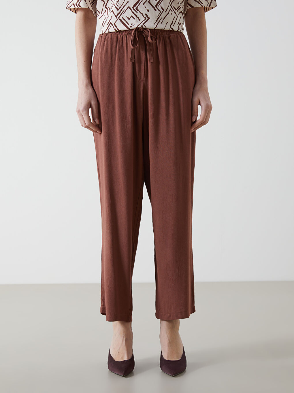 Kahverengi Beli Lastikli Kadın Pantolon-1