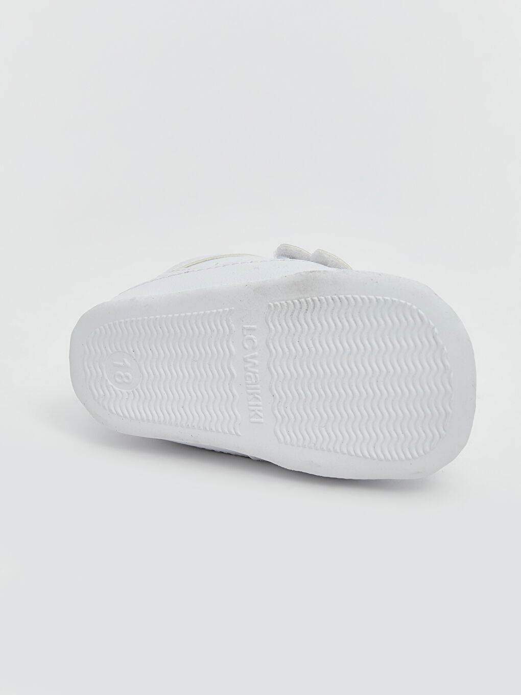 پێڵاوی پرام سپی کوڕی ساوا -S5M574Z1-FFB