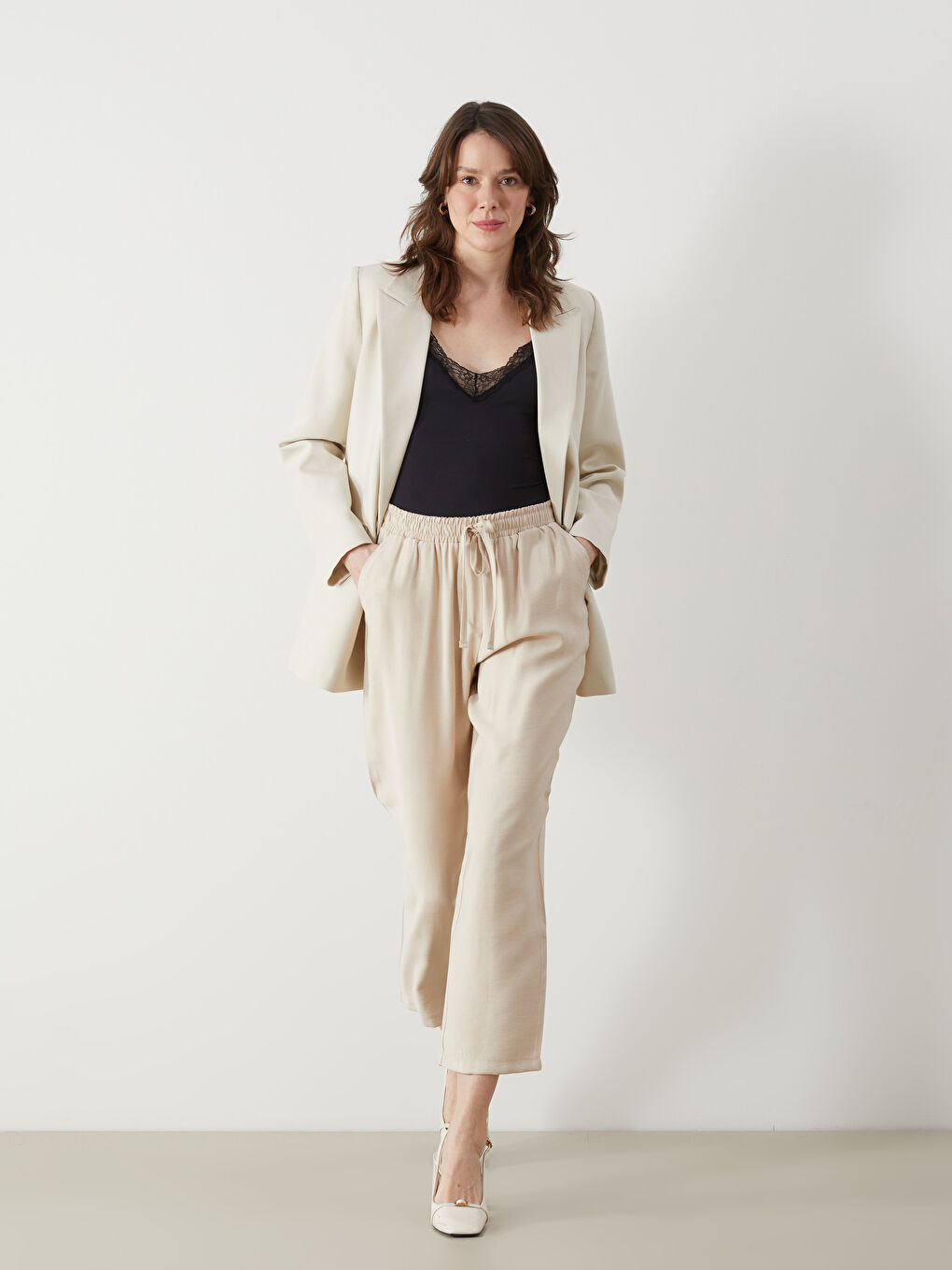 Ekru Beli Lastikli Kadın Pantolon