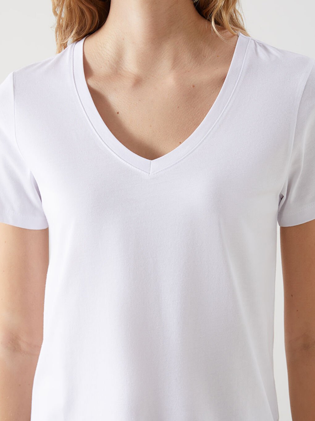 V Neck Women's T-Shirt -S5M657Z8-Q6K