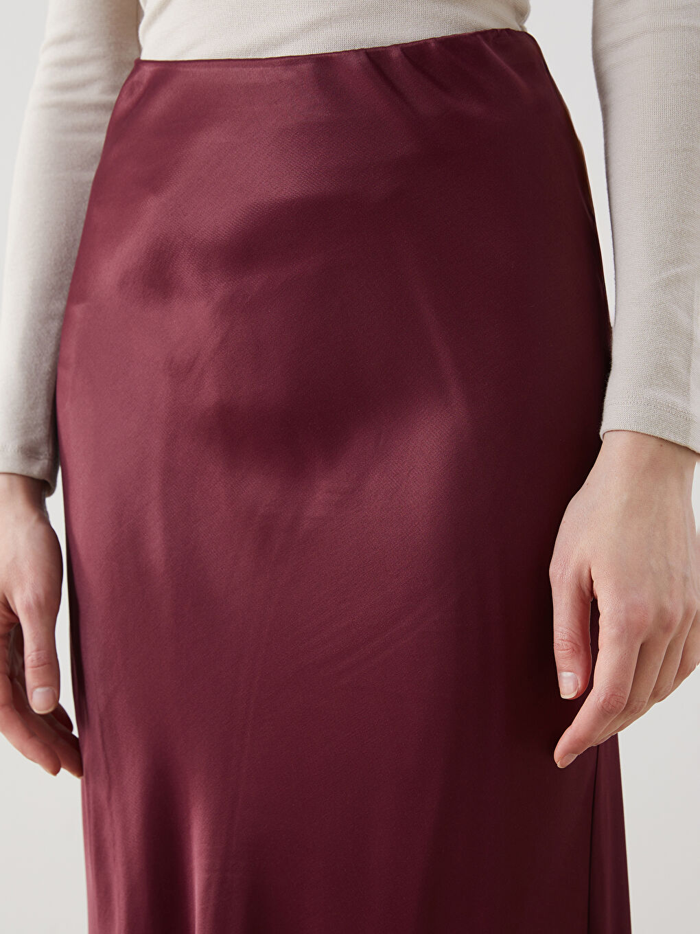 Standard Fit Satin Women's Skirt -S5M688Z8-CZF