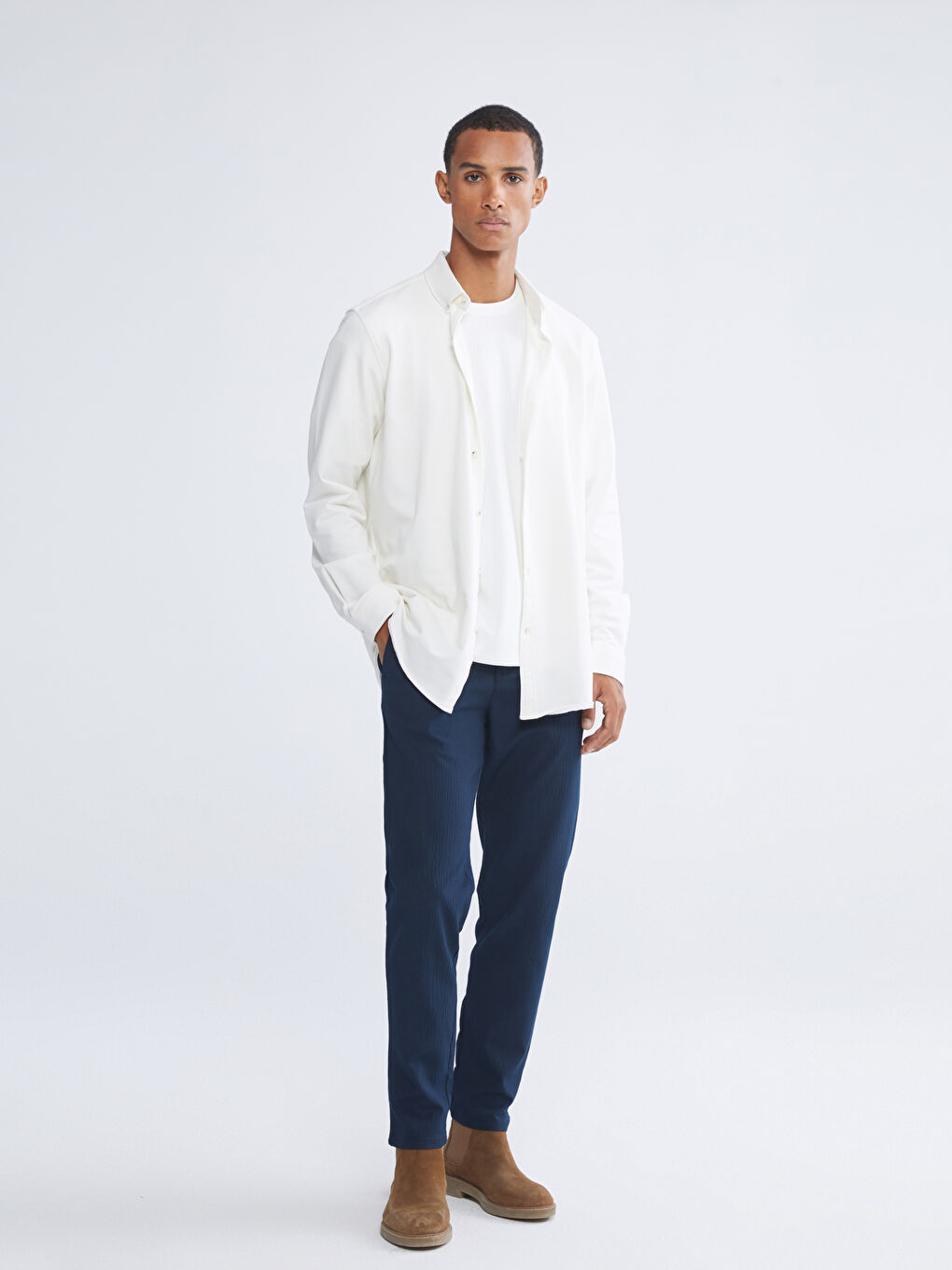 Schlankes Langarmhemd für Herren-2