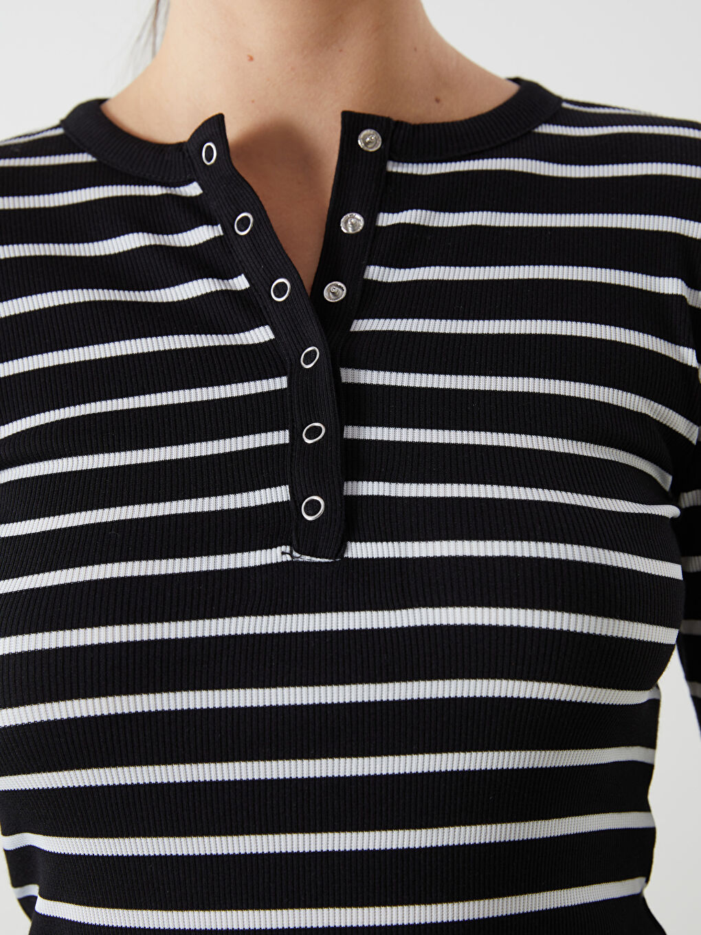Crew Neck Striped Women T-Shirt -S5M704Z8-LEG