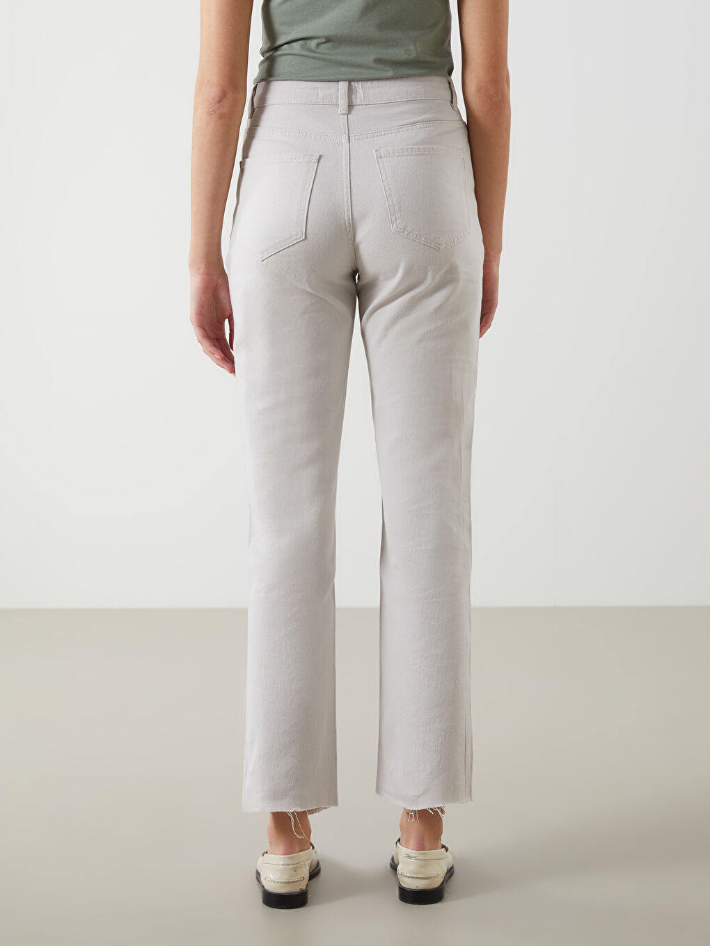 Bej Standart Fit Gabardin Kadın Pantolon-3