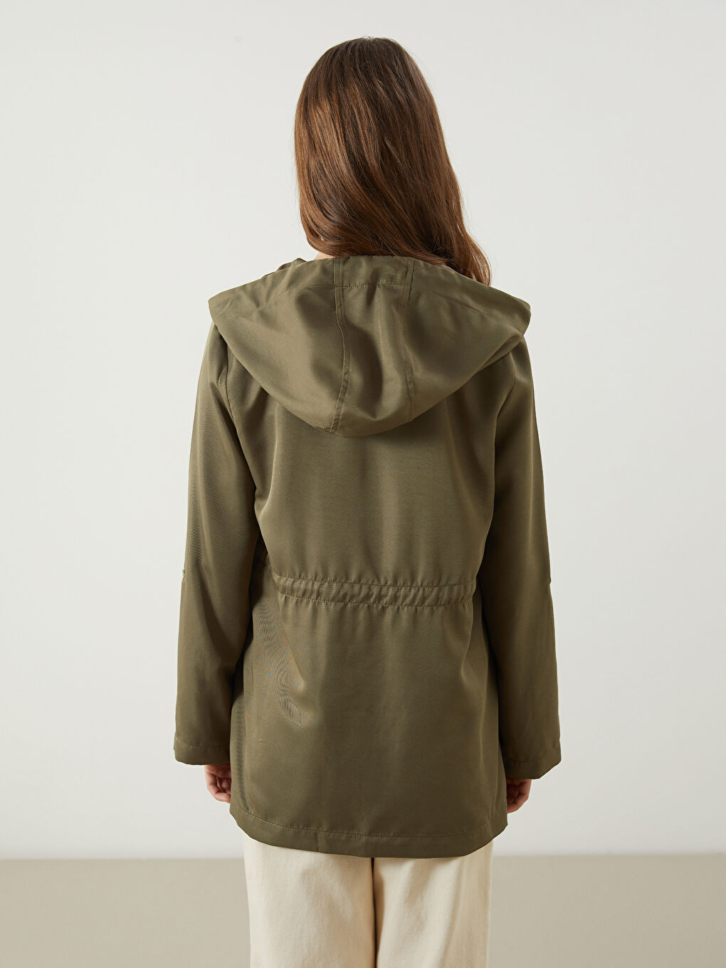 Haki Kapüşonlu Kadın Mont-4
