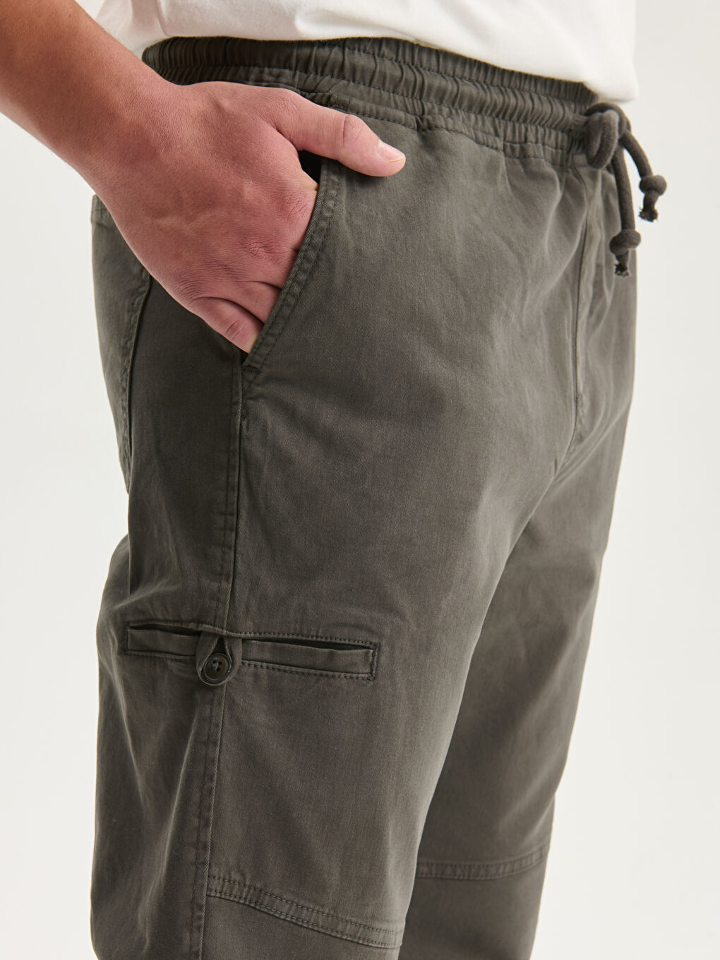 Pantalon Moulant en Sergé pour Hommes-2