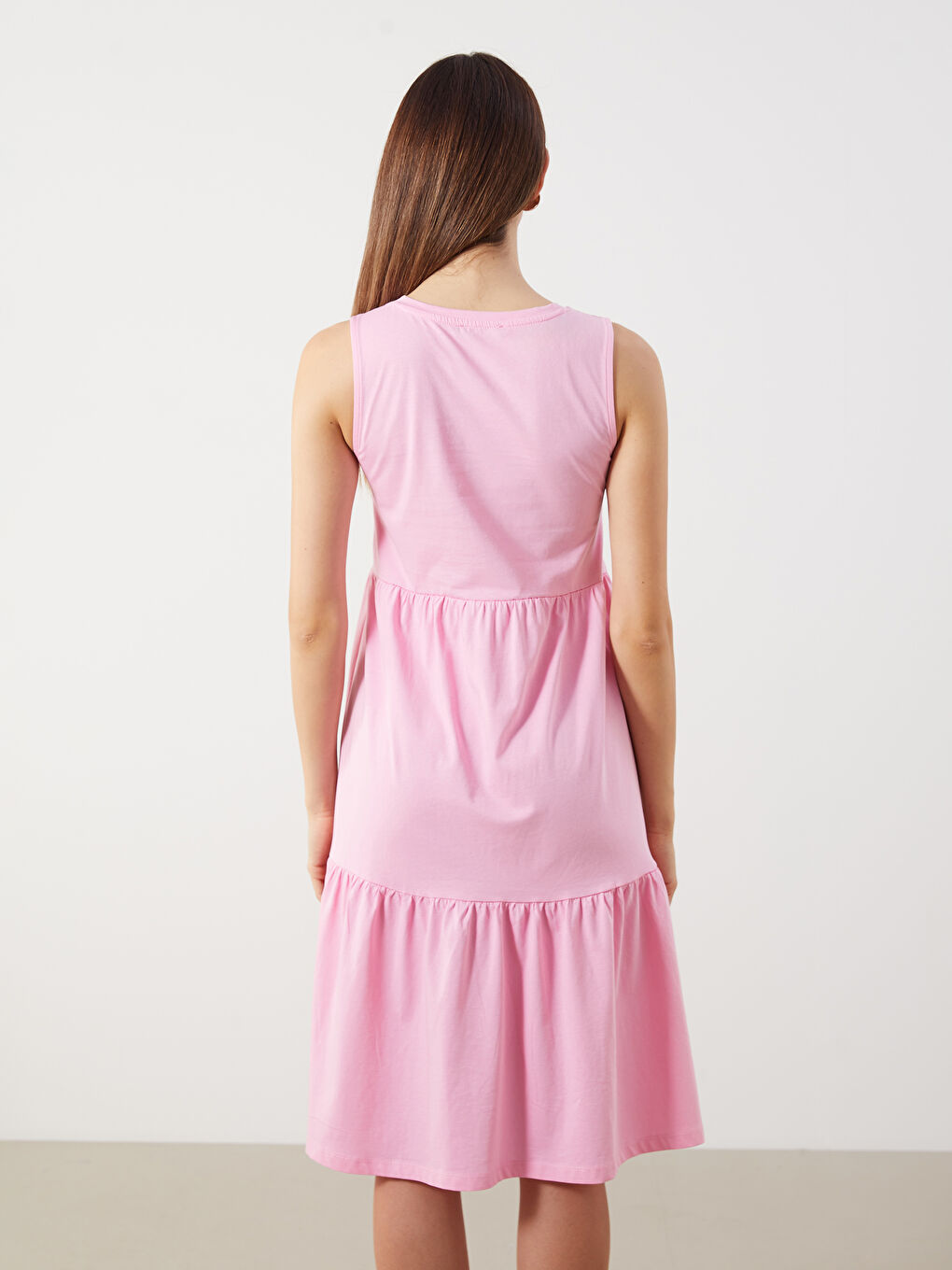 Crew Neck Sleeveless Dress-3