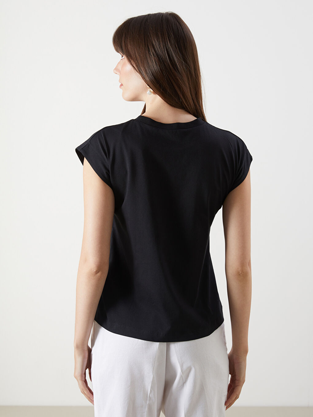 LCW Comfort Siyah Bisiklet Yaka Kadın Tişört - 3