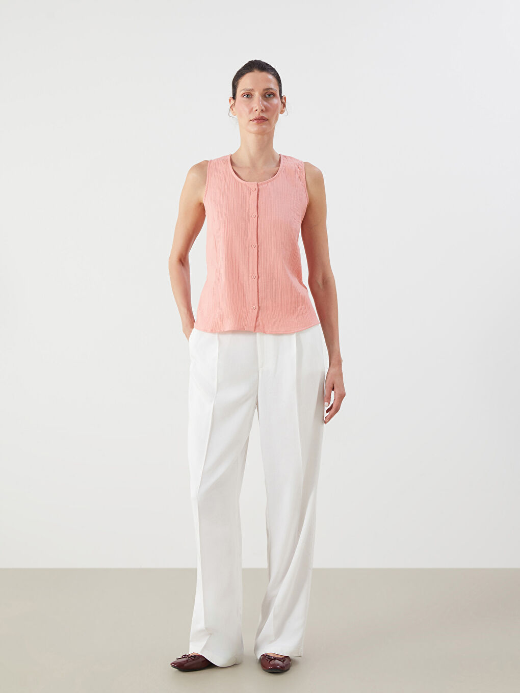 Pembe U Yaka Dokulu Müslin Bluz-1