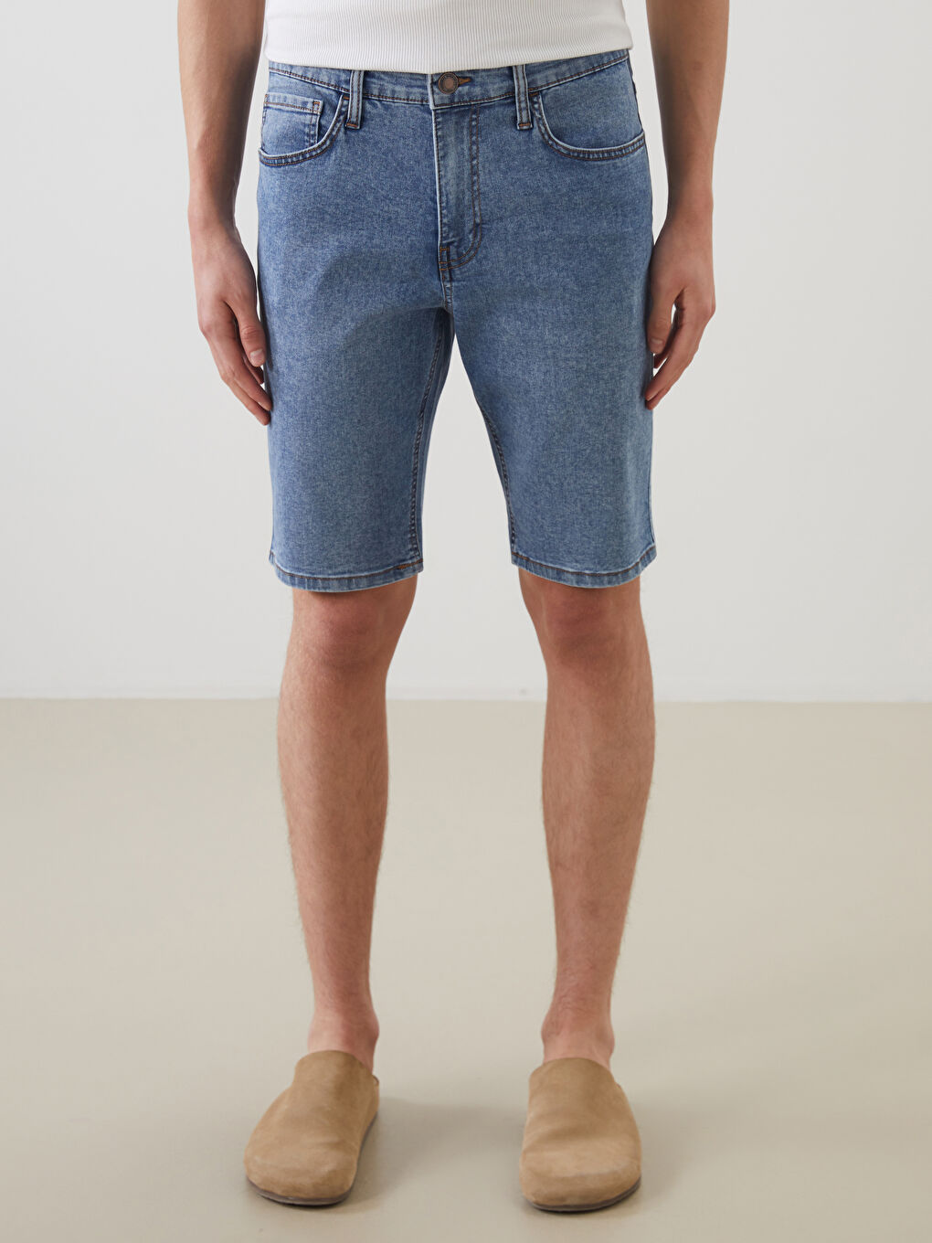 LC Waikiki Slim Fit Men's Denim Shorts -S5MD22Z8-H45