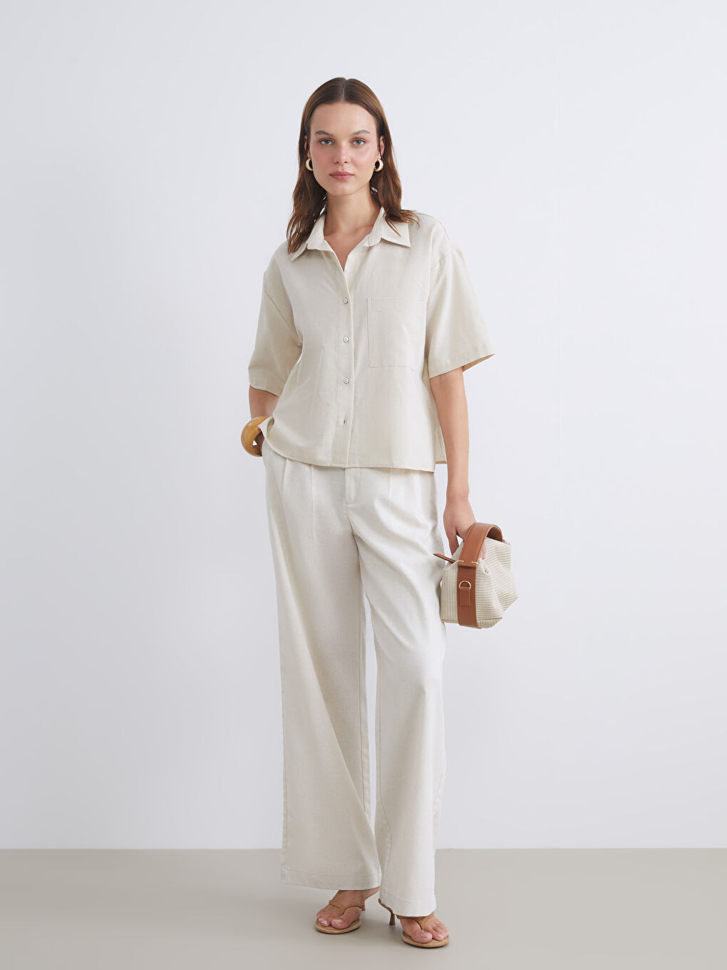 Bej Keten Karışımlı Kadın Gömlek-1