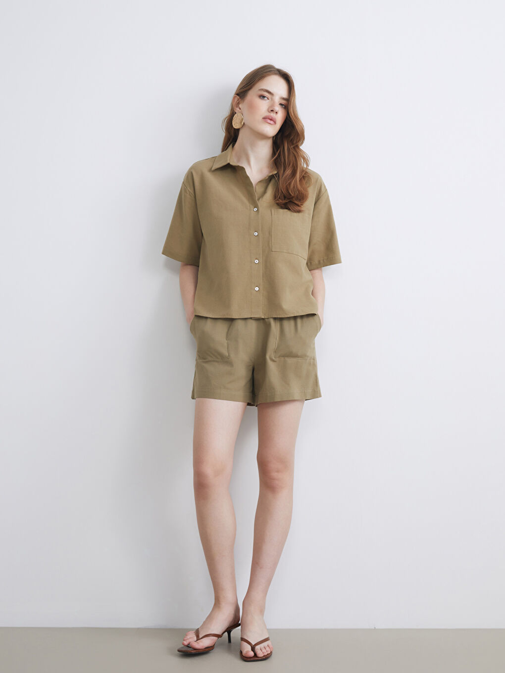 Haki Keten Karışımlı Kadın Gömlek-1