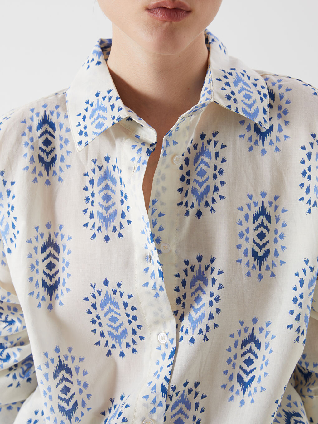 Візерункова оверсайз сорочка для жінок-2