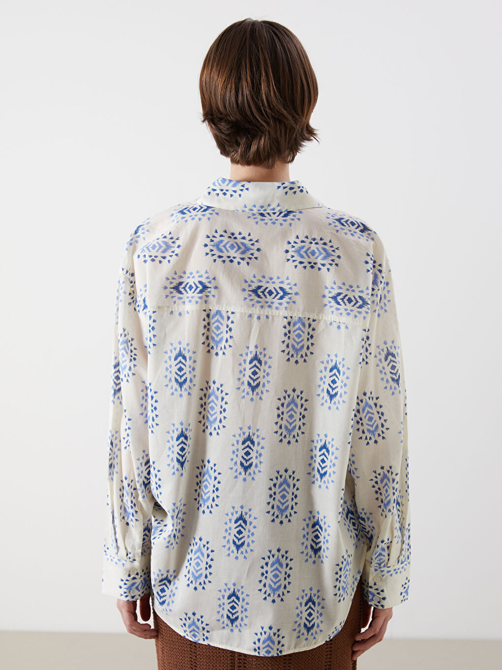 Візерункова оверсайз сорочка для жінок-3