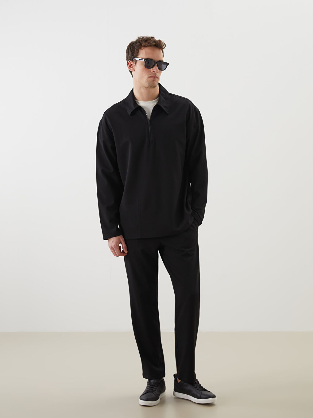 LCW Vision Siyah Polo Yaka Uzun Kollu Erkek Sweatshirt - 1