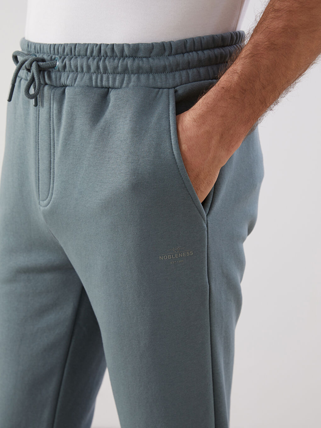 Standard Fit Men's Jogger Sweatpants -S5MF88Z8-Z5M