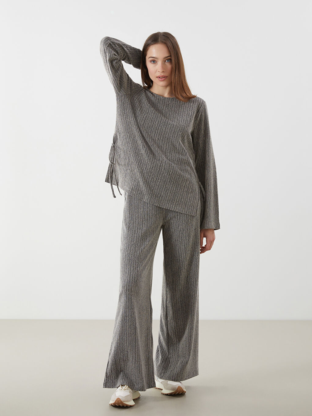 Antrasit Beli Lastikli Dokulu Kadın Pantolon