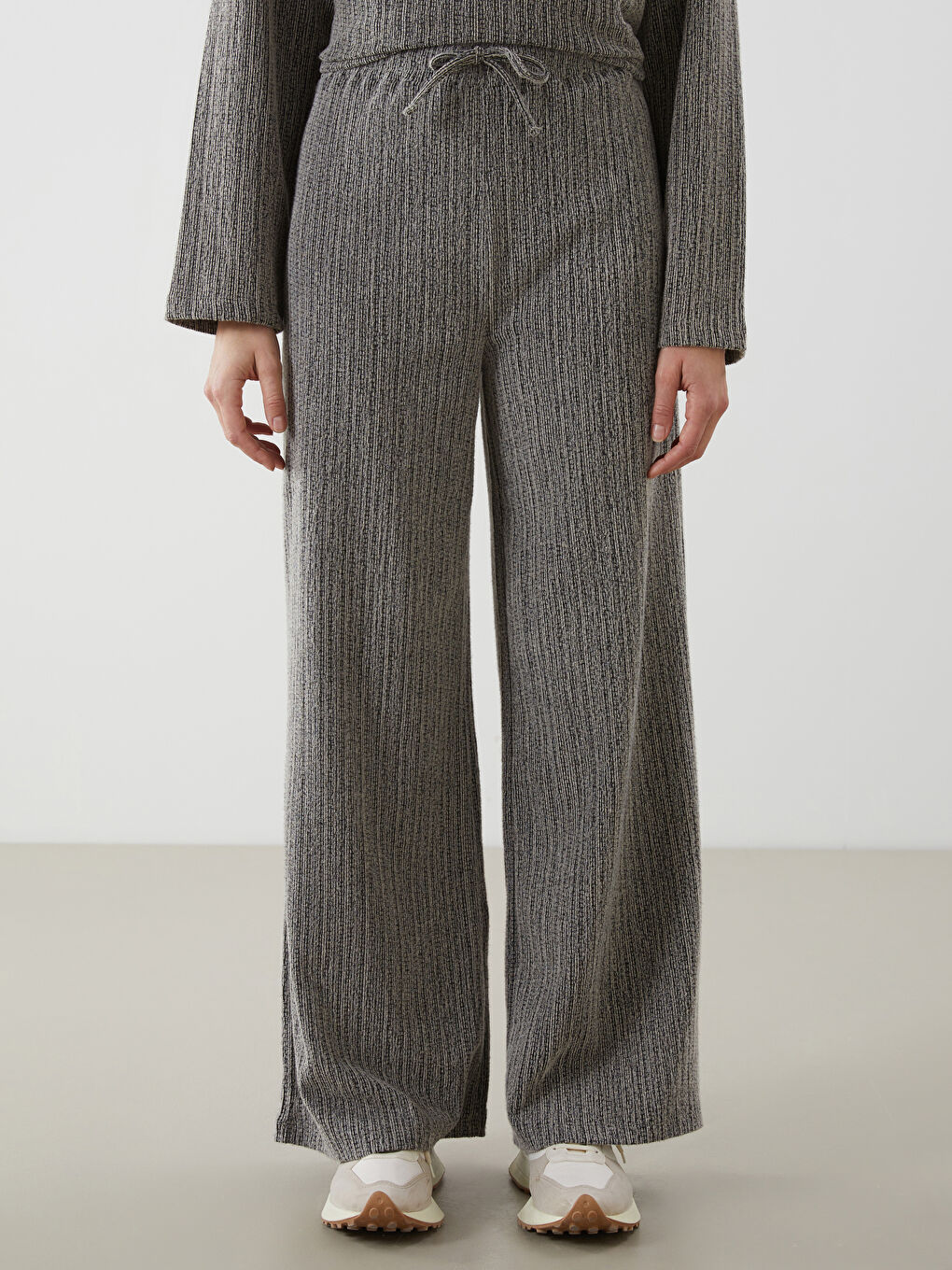 Antrasit Beli Lastikli Dokulu Kadın Pantolon-1