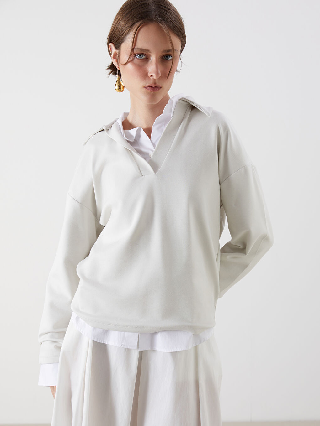 Bej Polo Yaka Kadın Sweatshirt